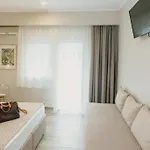 Ammos Seaside Luxury מלון Olympiakí Aktí