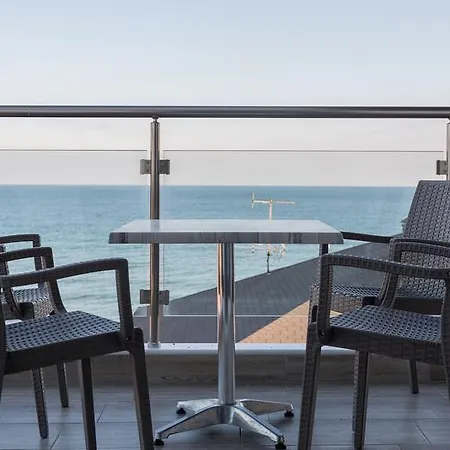 Ammos Seaside Luxury Hotel
