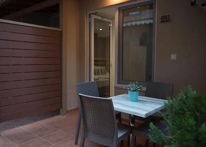 Ammos Seaside Luxury Hotel