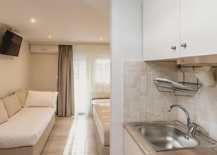 Ammos Seaside Luxury Hotel 4*